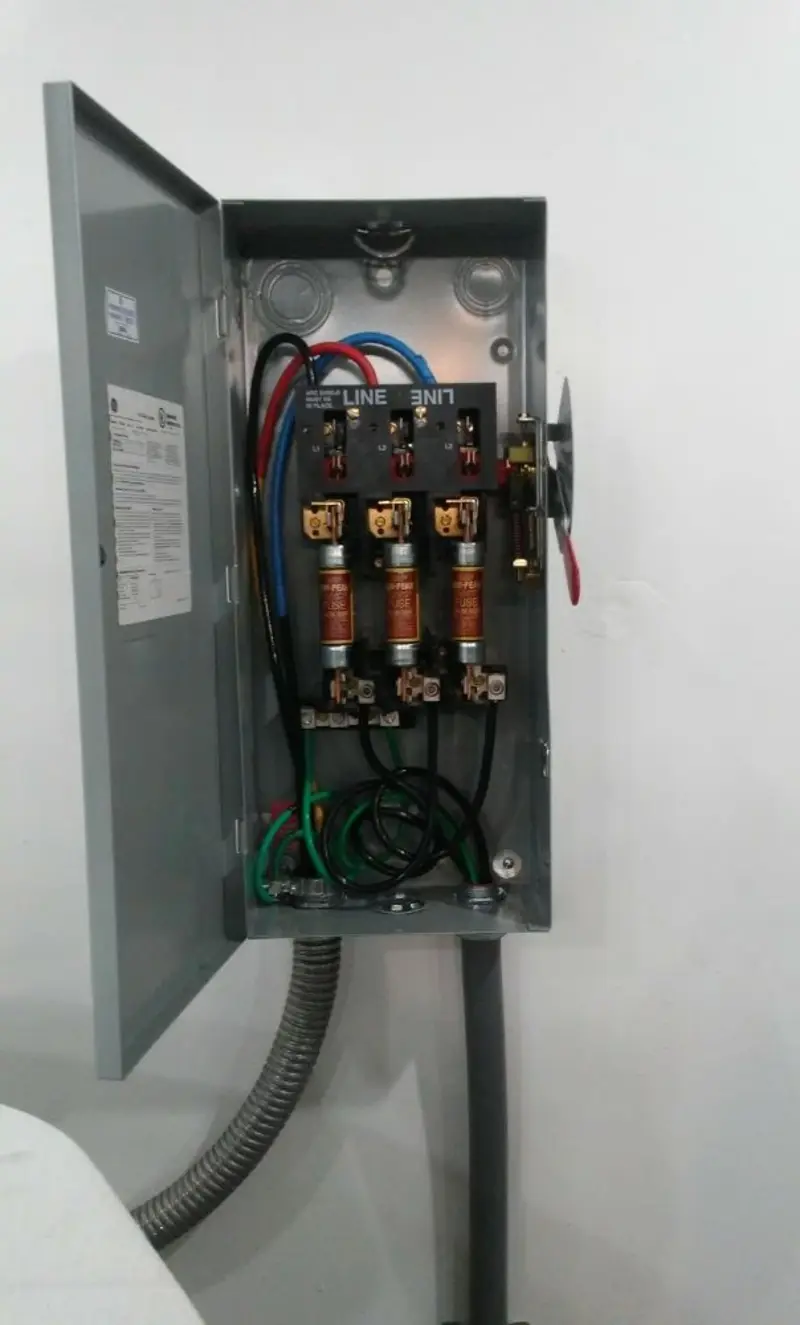 Three-phase disconnect switch installed for Electrical Wiring & Rewiring in Shiloh